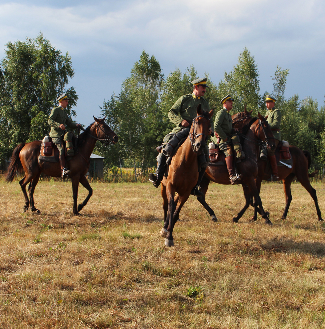 Pokazy jazdy konnej podczas Zlotu Furmanek w Furmanach